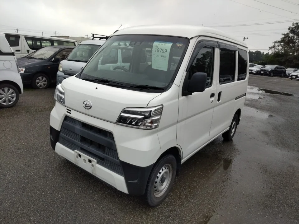 Daihatsu Hijet Cargo S321V 2021